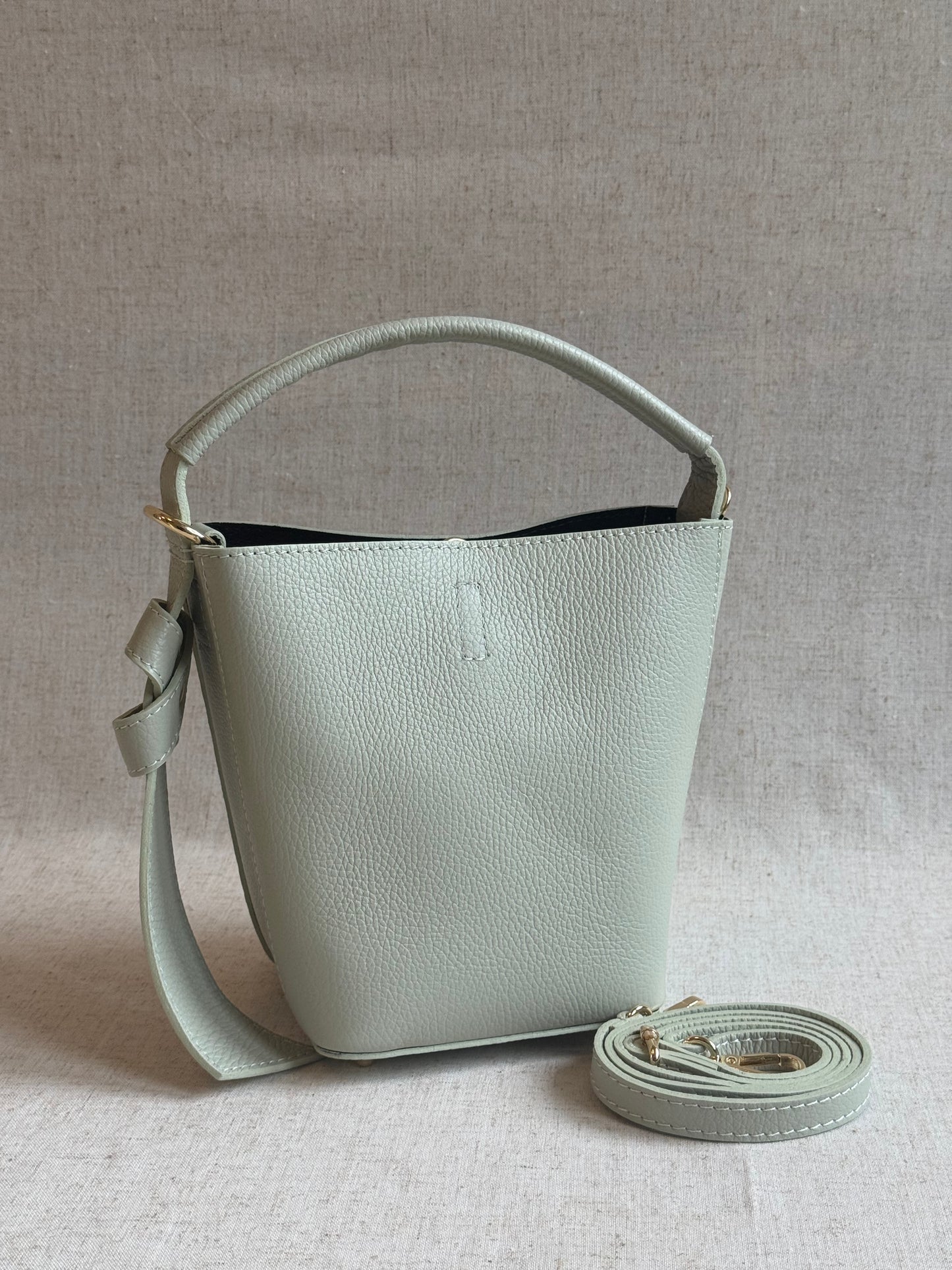Borsa secchiello Vittoria - con tracolla lunga e pochette