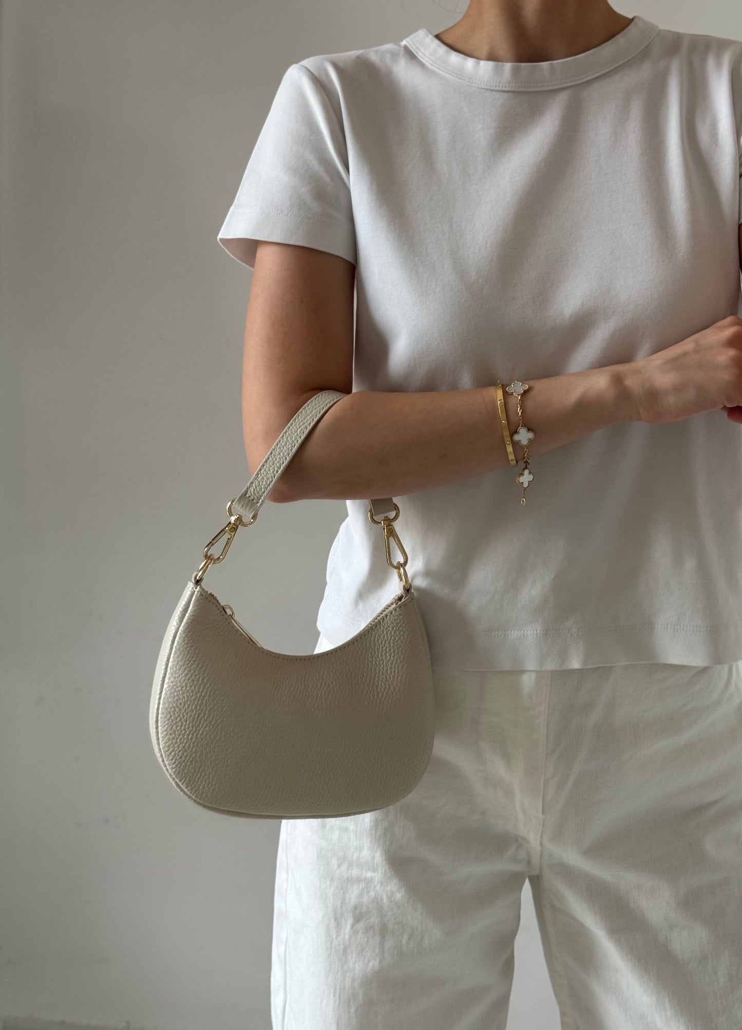 Borsa a spalla Luna - misura piccola, con tracolla lunga