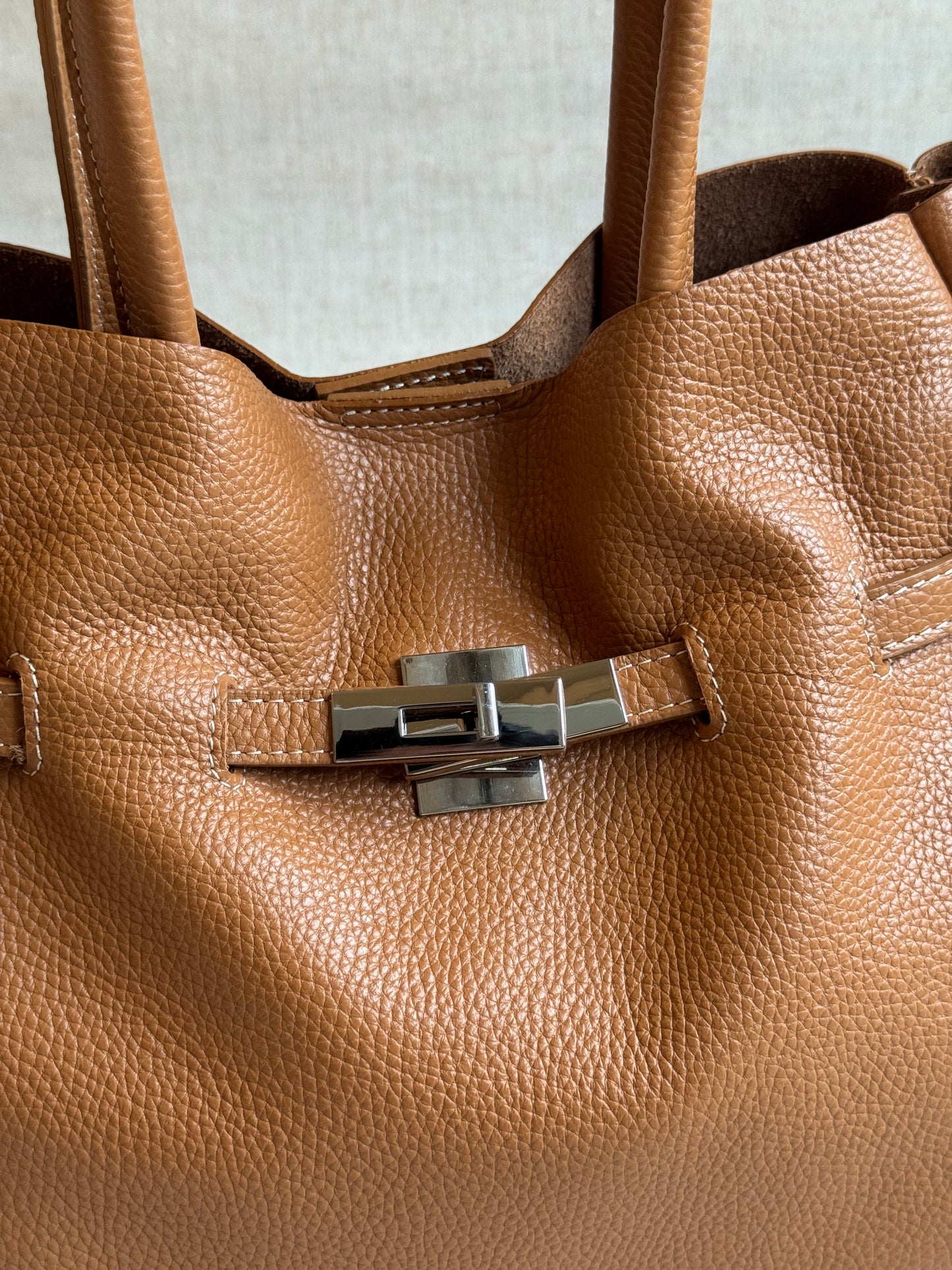 Borsa Soho - misura grande, con tracolla lunga