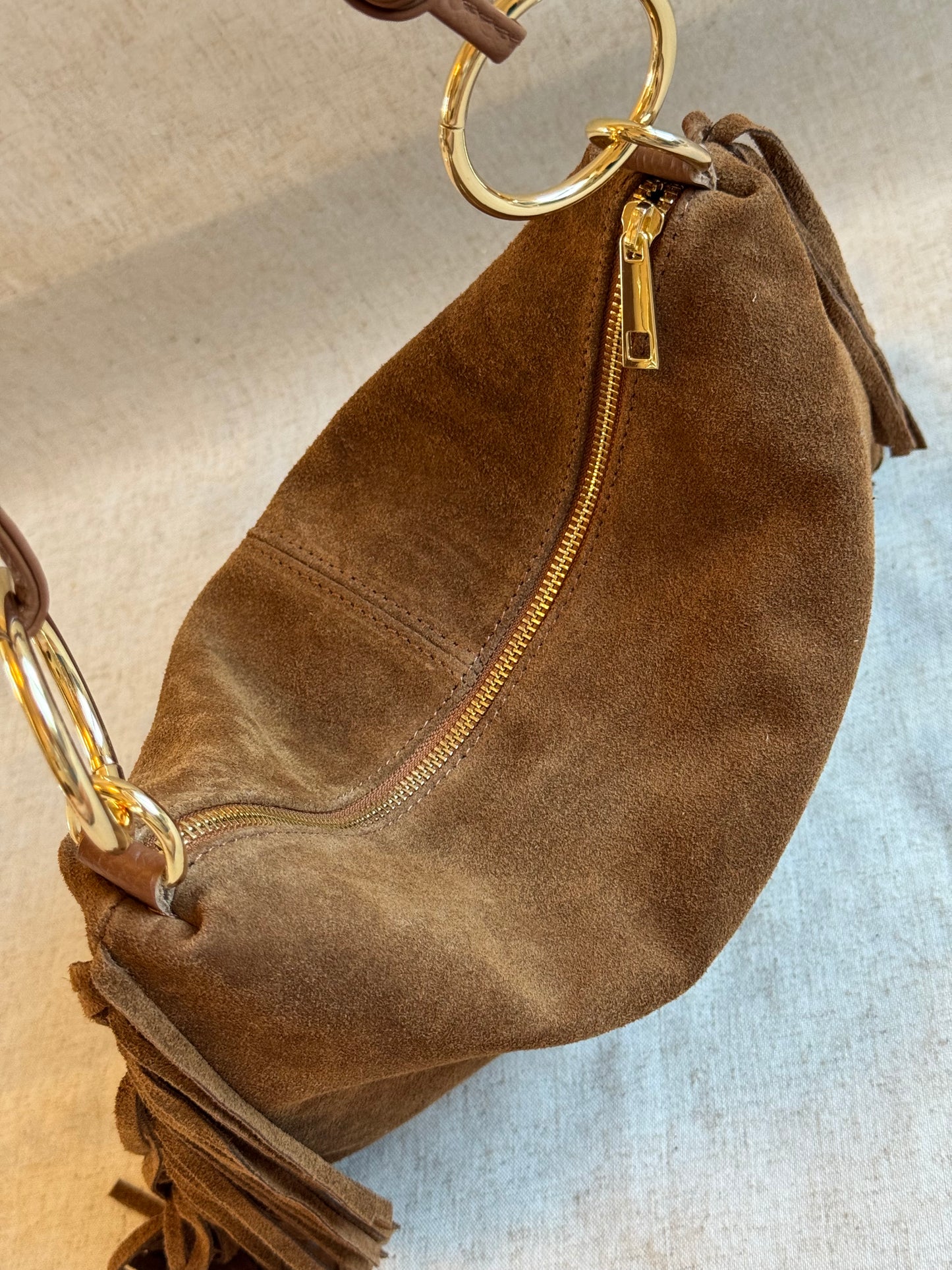 Borsa a spalla Agata - misura grande frange, con tracolla lunga