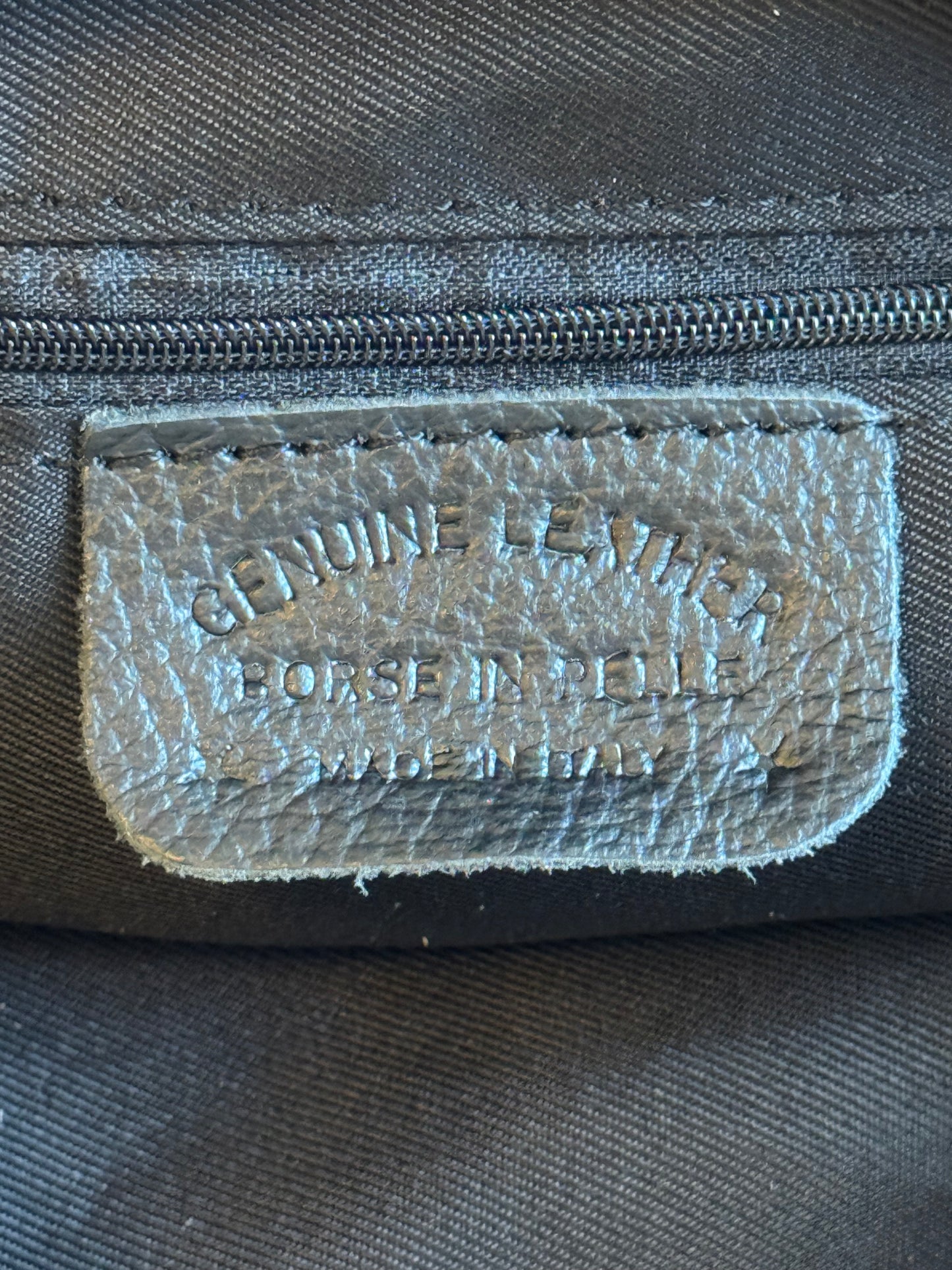 Borsa a spalla Agata - misura grande frange, con tracolla lunga