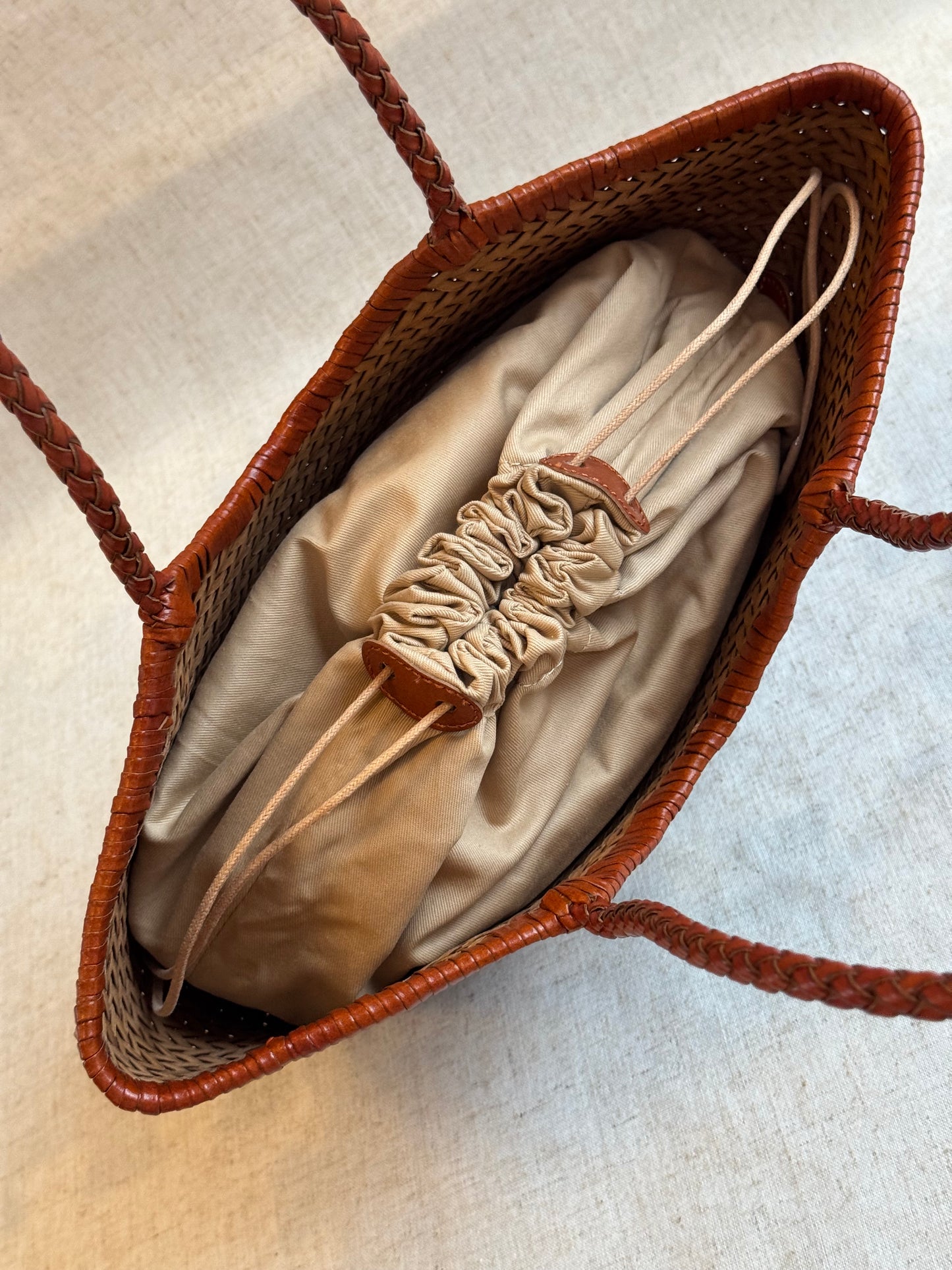 Borsa a spalla Capri - misura piccola, vera pelle tamponato intrecciato