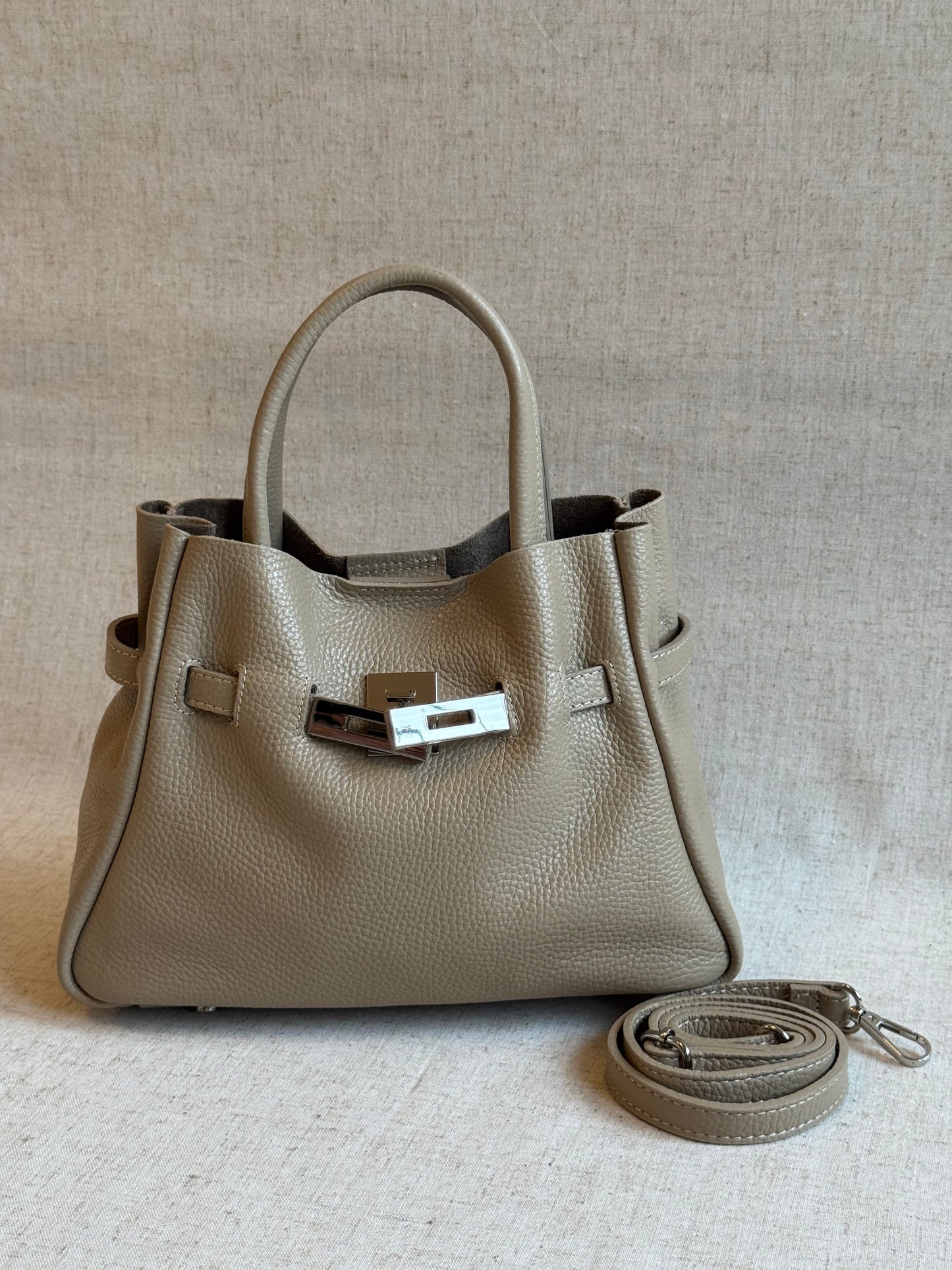 Borsa Soho - misura piccola, con tracolla lunga