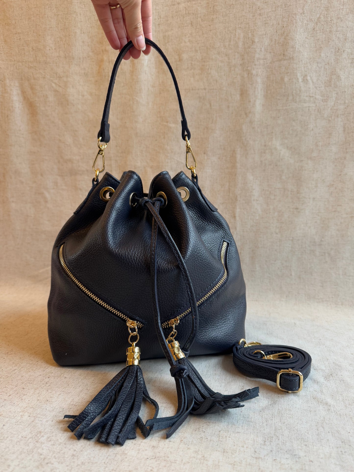 Borsa secchiello Paola - con tracolla lunga