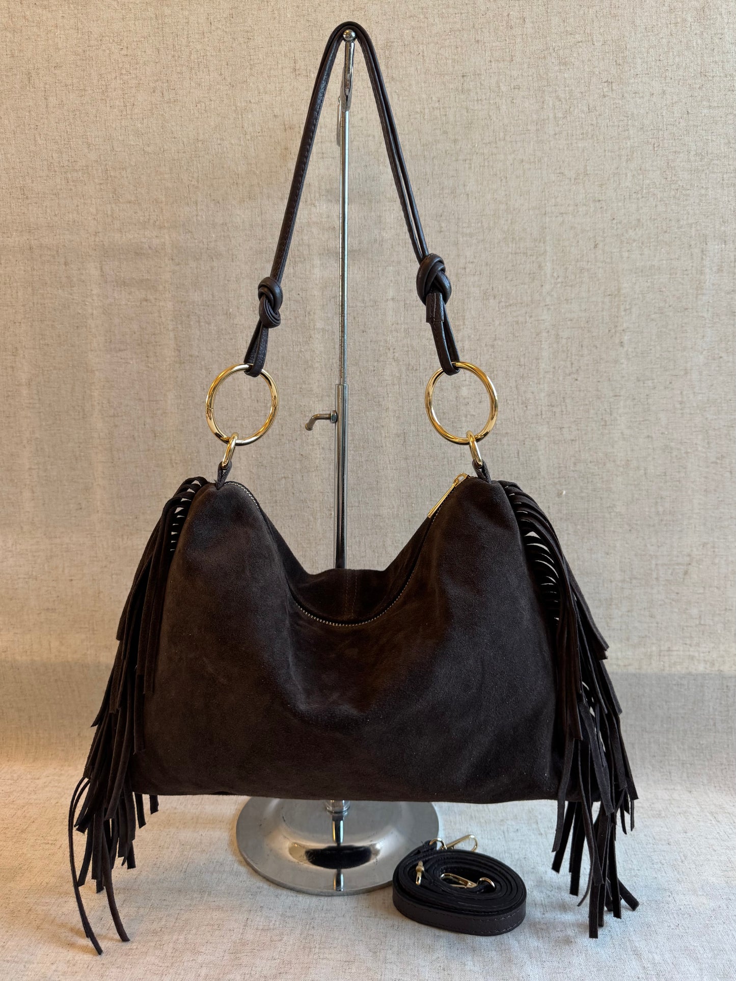 Borsa a spalla Agata - misura grande frange, con tracolla lunga