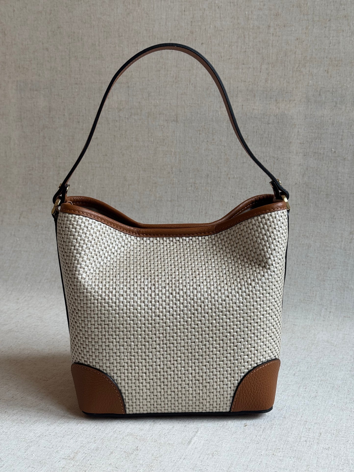 Borsa secchiello Linda - misura grande, con tracolla lunga