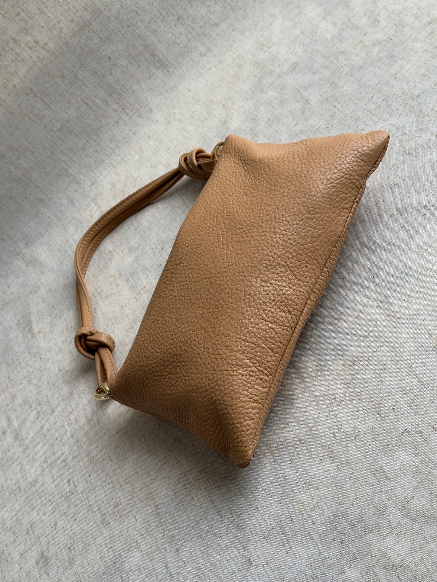 Borsa a spalla Agata - misura piccola, con tracolla lunga