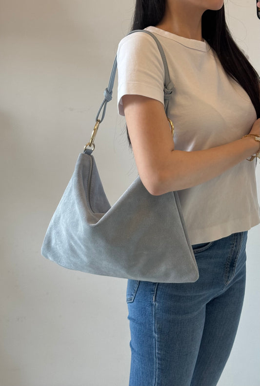 Borsa a spalla Agata camoscio - misura grande, con tracolla lunga