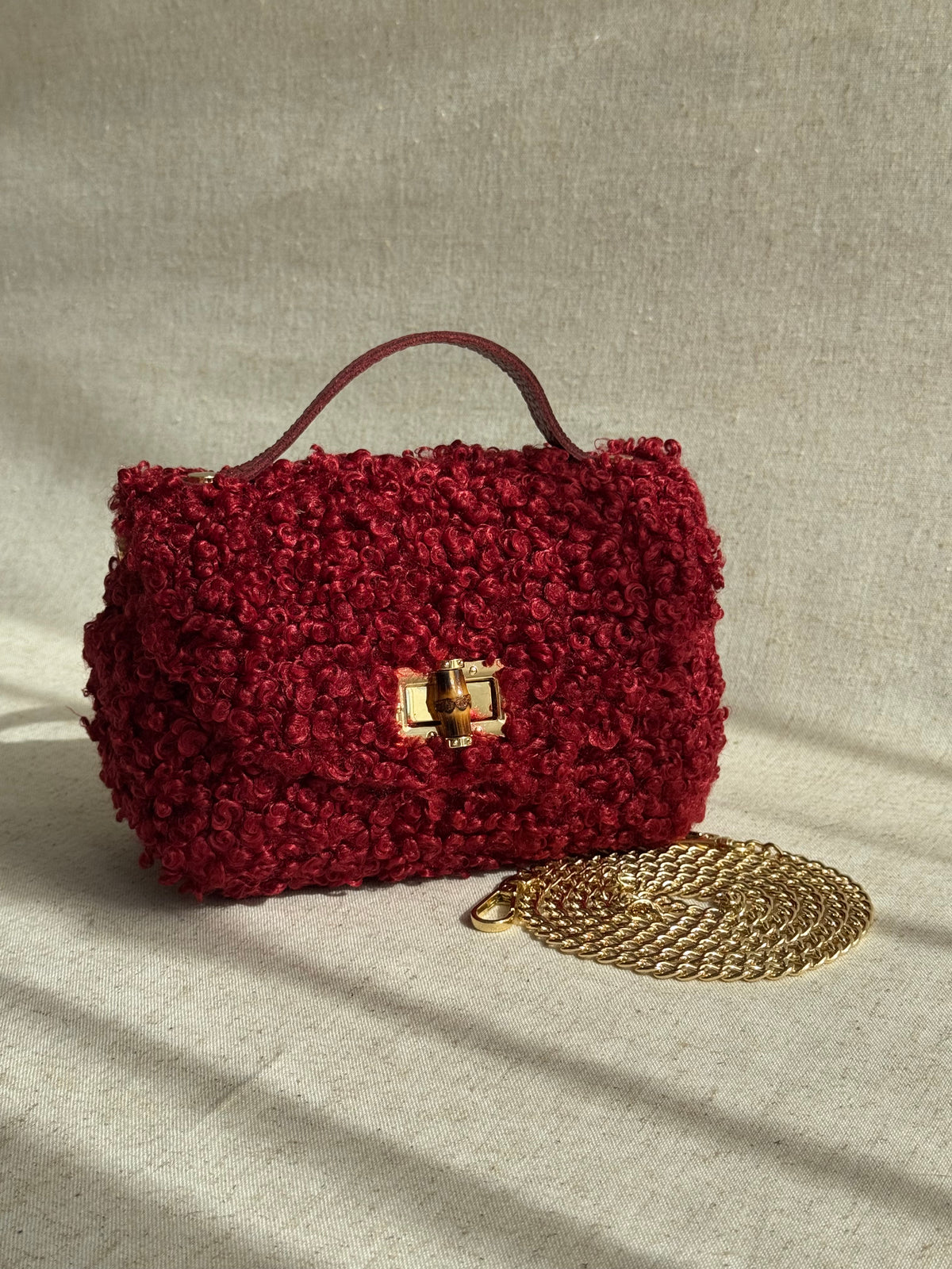 Borsa Lily - teddy, con tracolla in catena