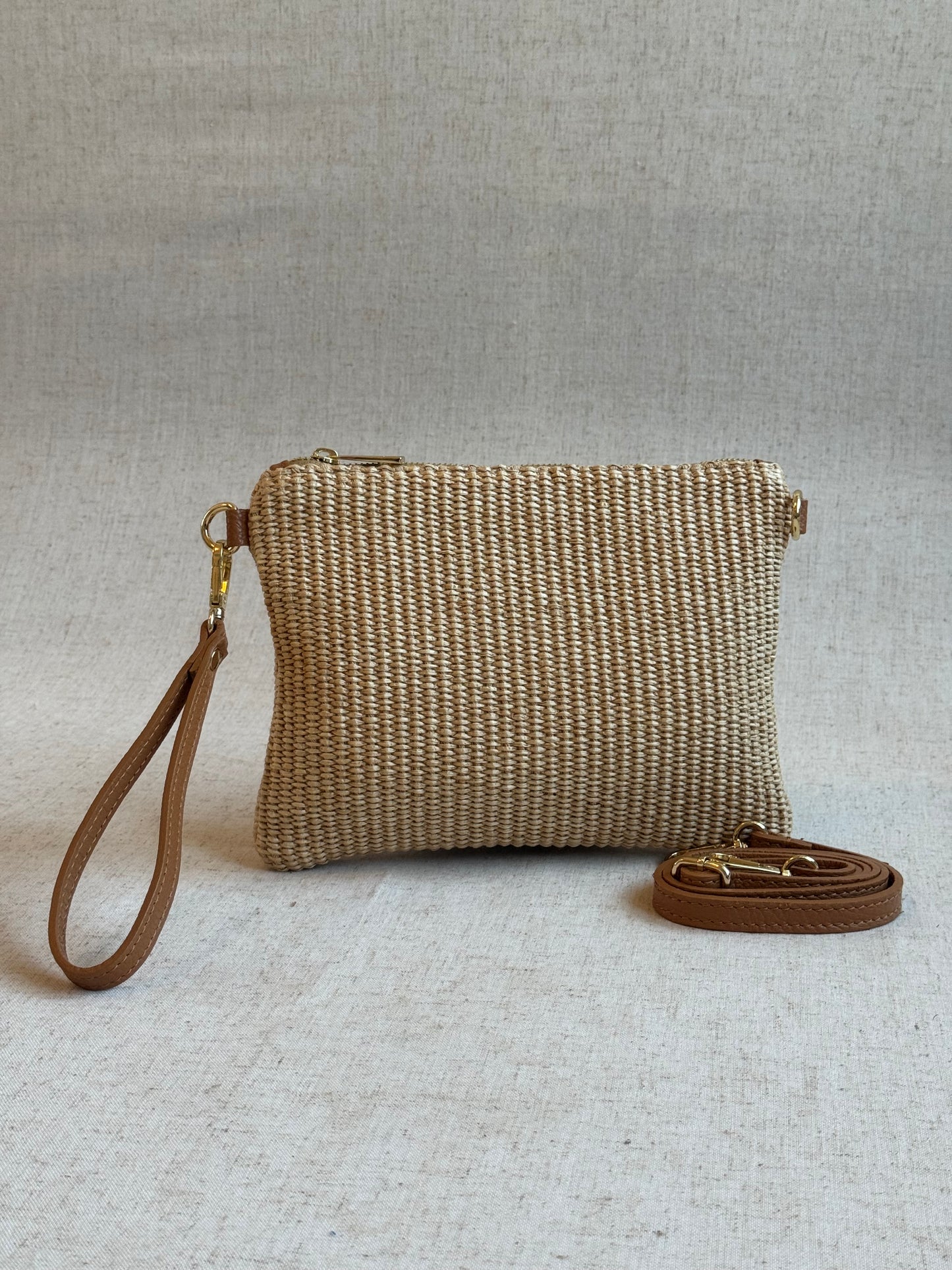 Pochette a mano Letizia - con tracolla lunga