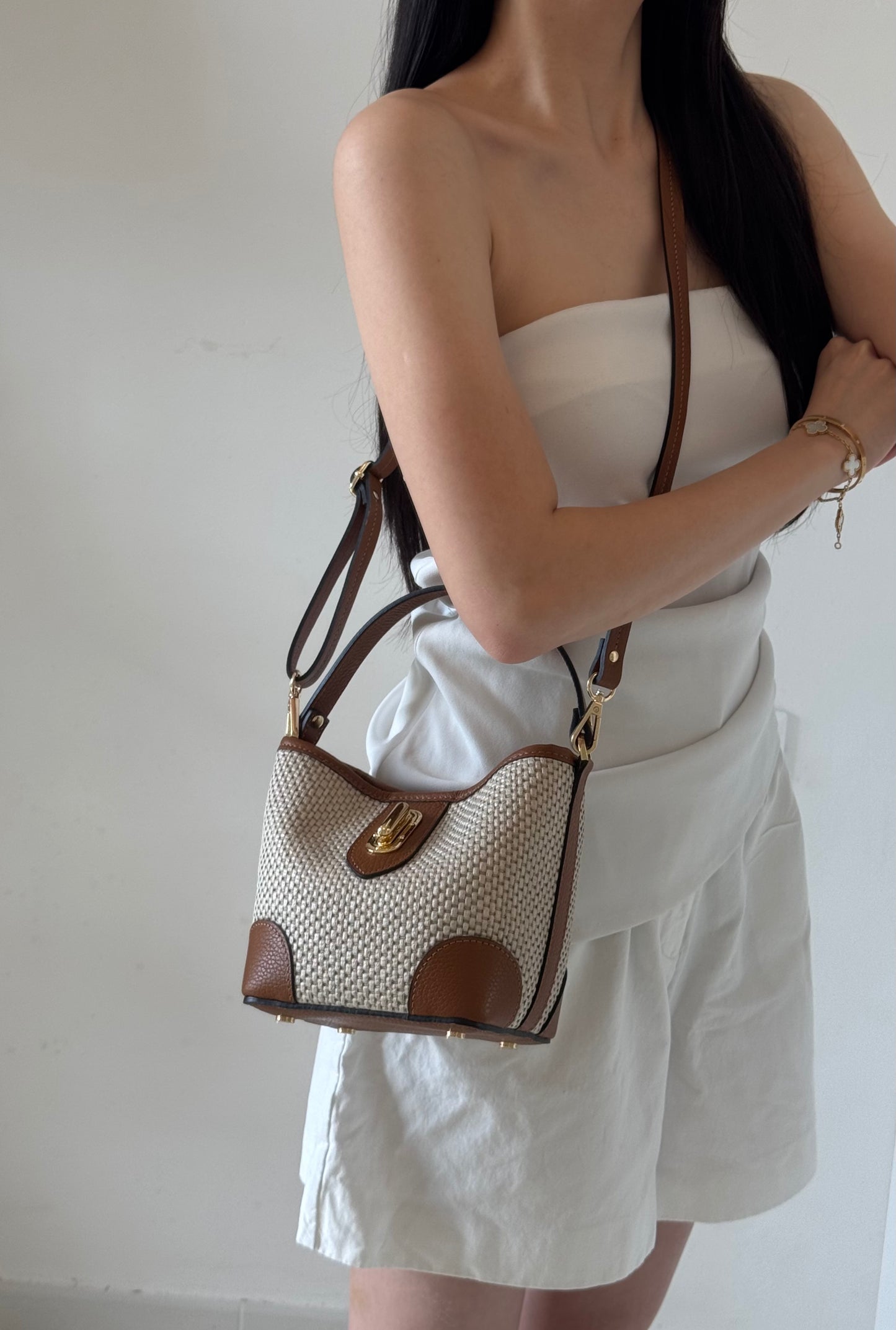 Borsa secchiello Linda - misura piccola, con tracolla lunga