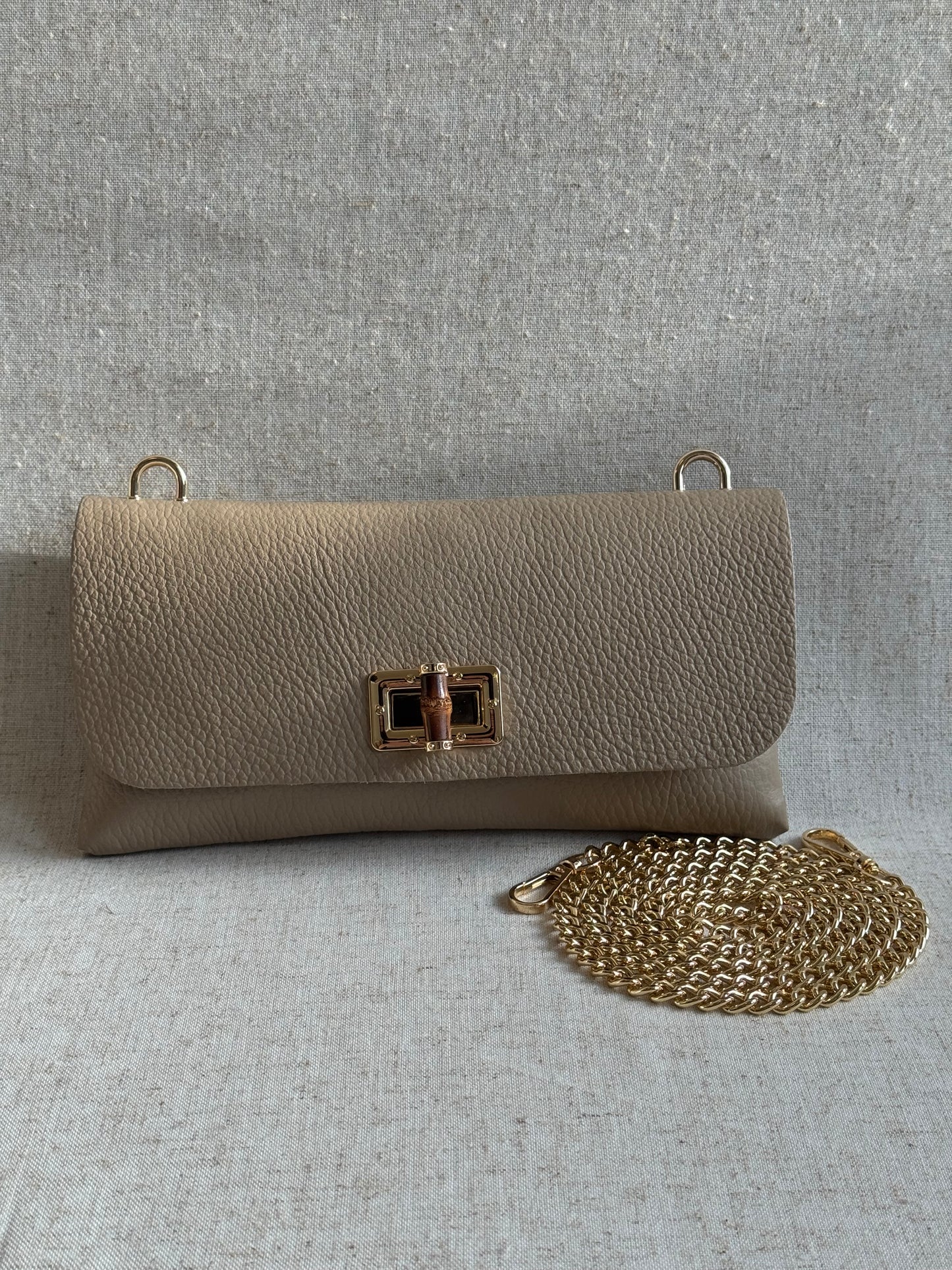 Pochette Alina - con tracolla in catena