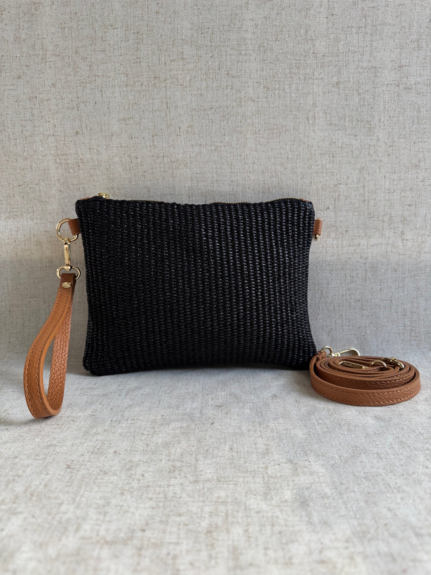 Pochette a mano Letizia - con tracolla lunga
