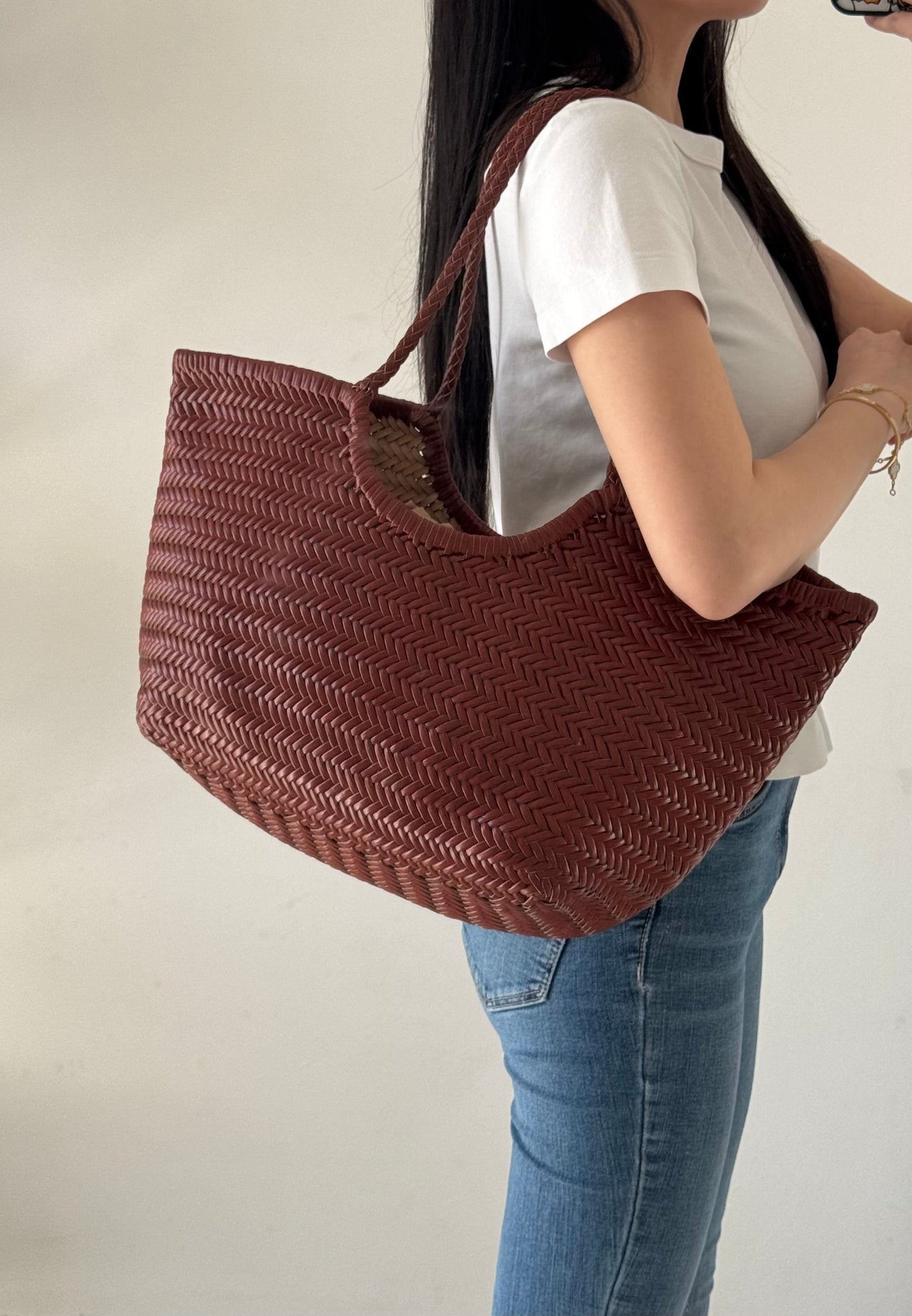 Borsa a spalla Capri - misura grande, vera pelle tamponato intrecciato