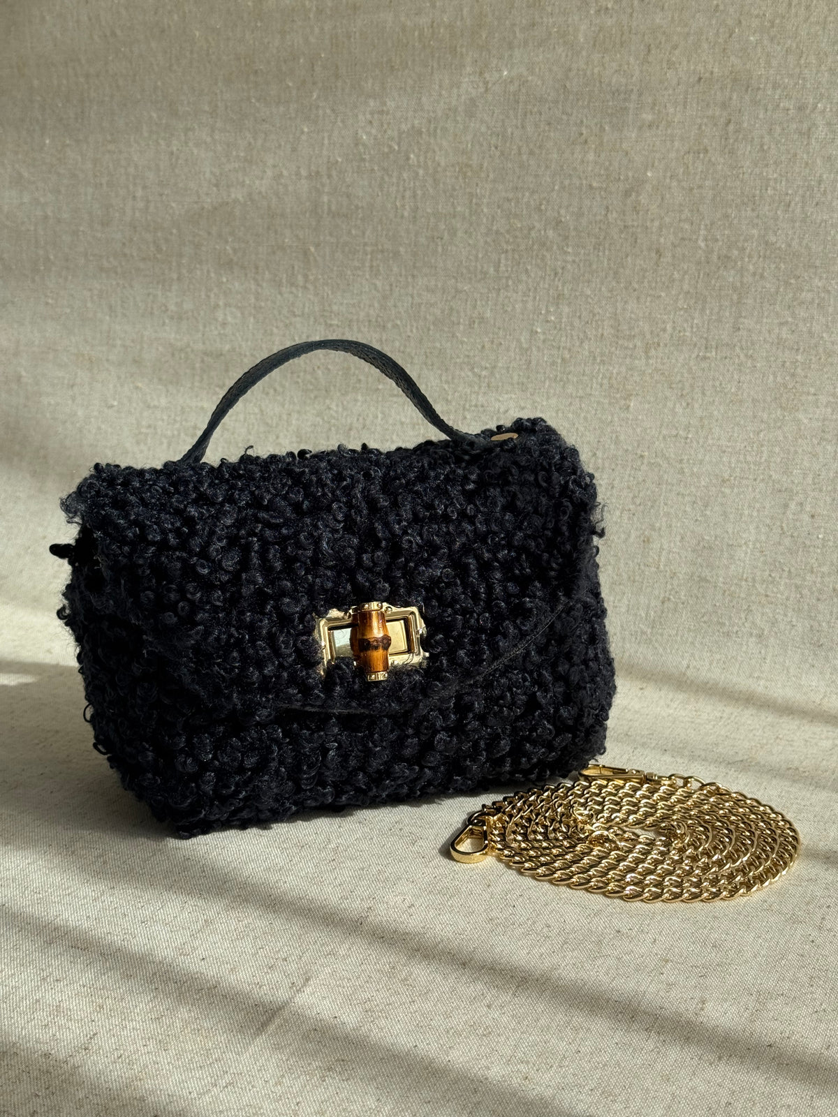 Borsa Lily - teddy, con tracolla in catena