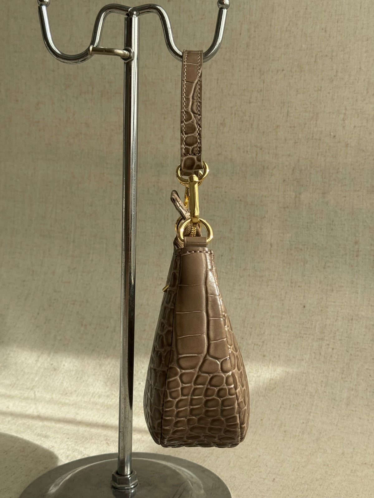 Borsa Luna - stampa coccodrillo, con tracolla in catena