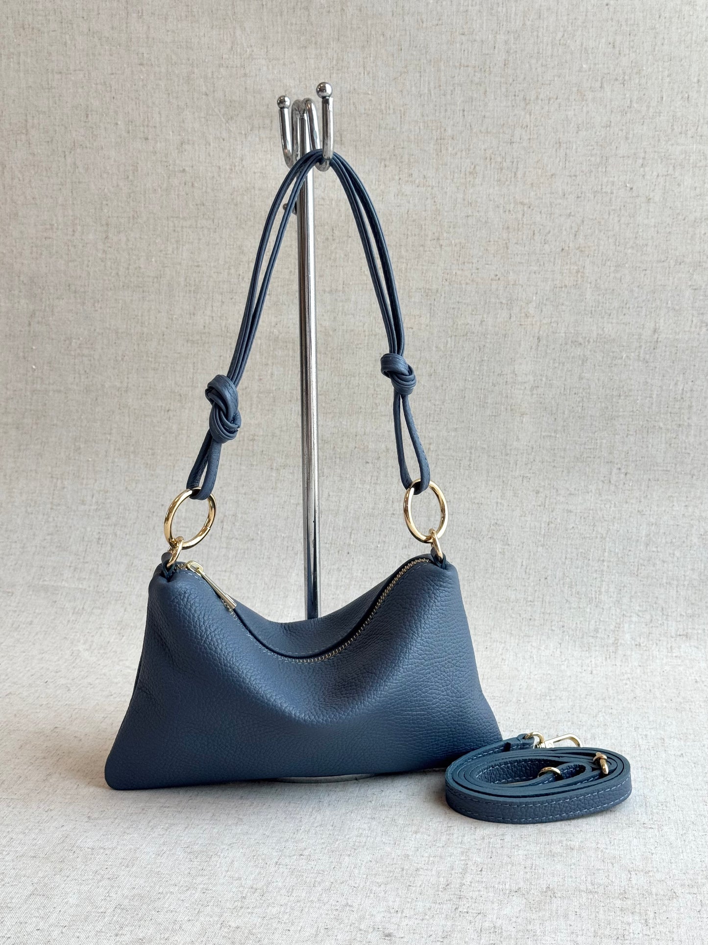 Borsa a spalla Agata - misura piccola, con tracolla lunga