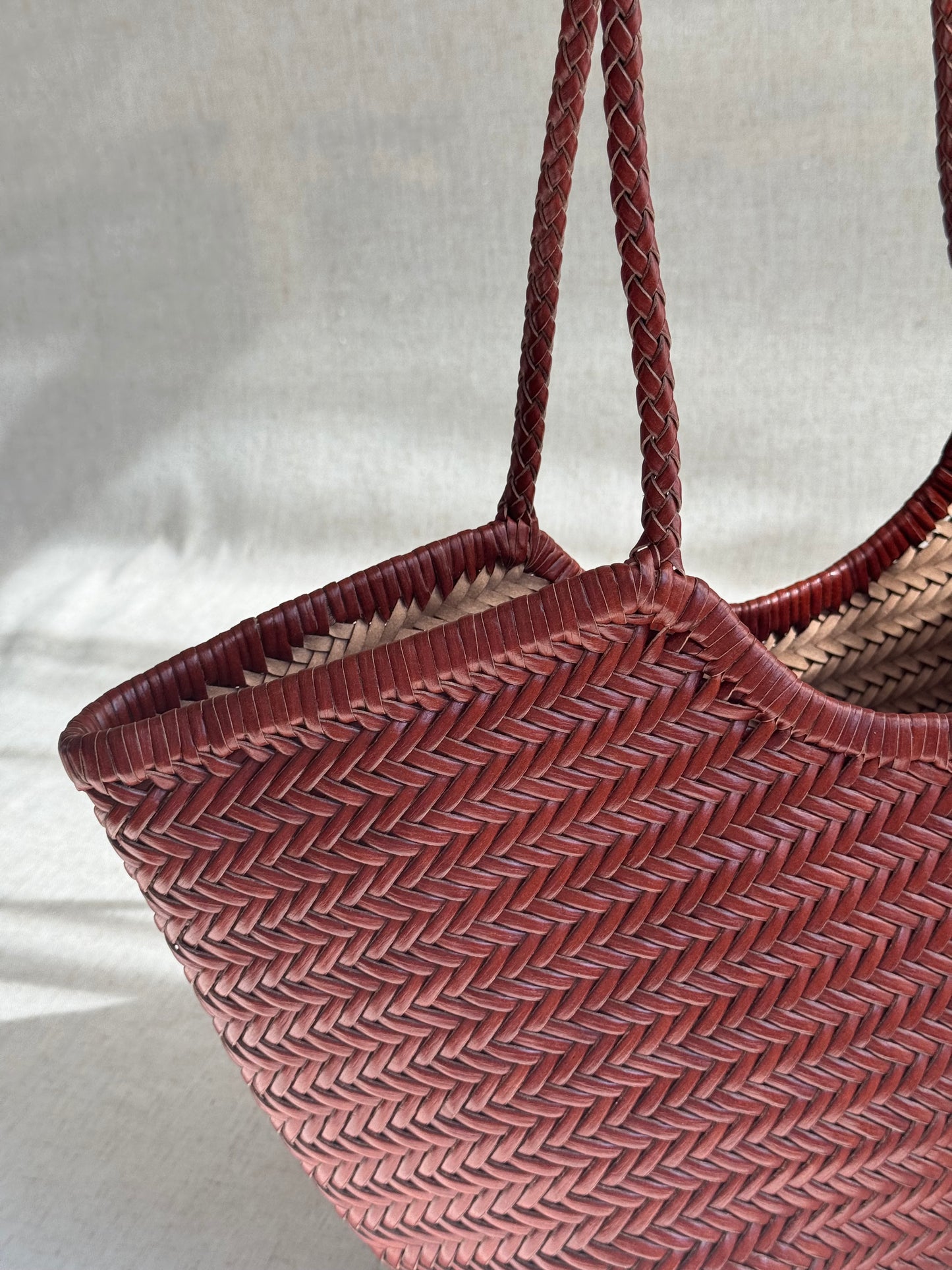 Borsa a spalla Capri - misura grande, vera pelle tamponato intrecciato