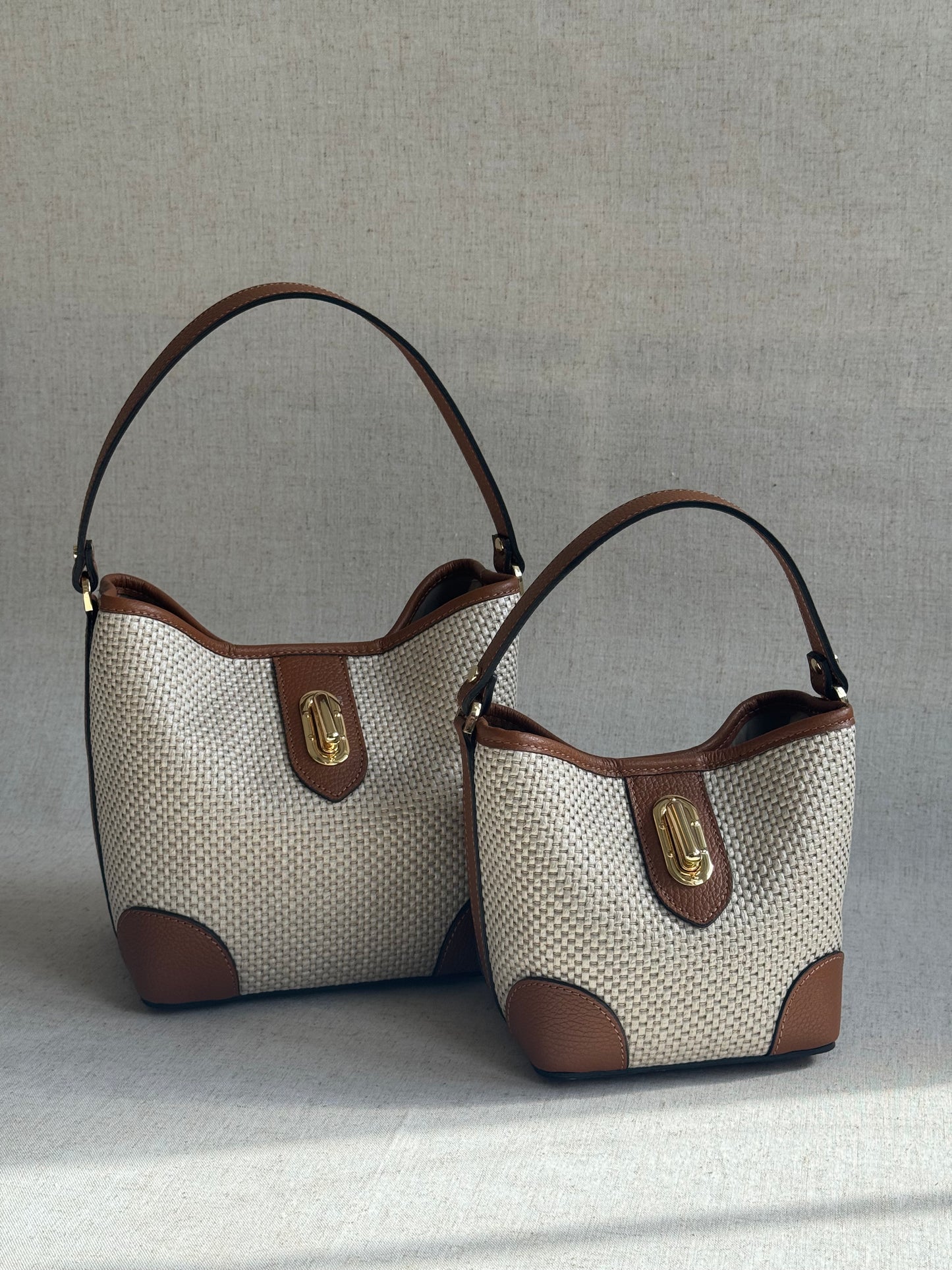Borsa secchiello Linda - misura grande, con tracolla lunga