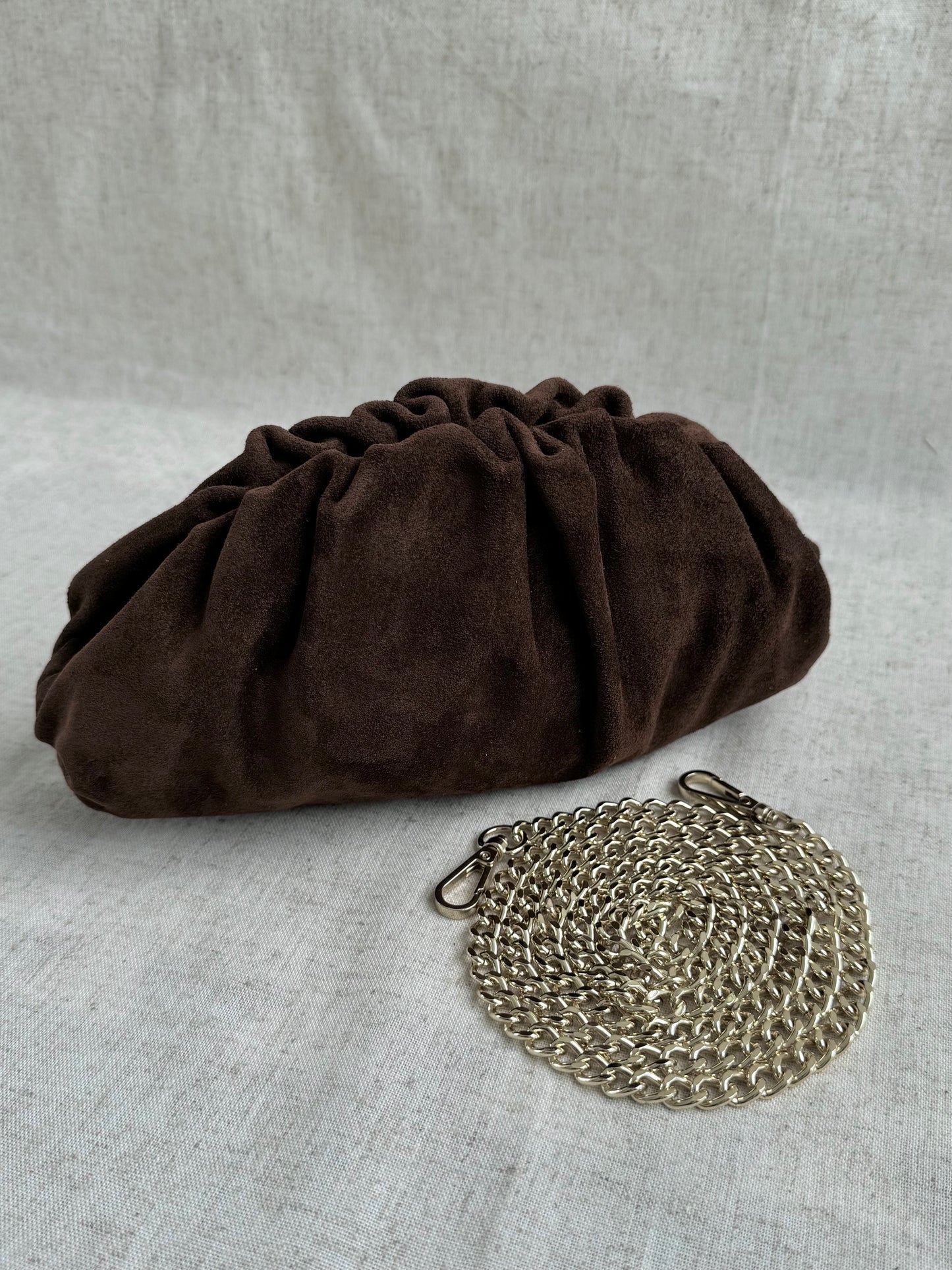 Pochette Claudia - camoscio, con tracolla