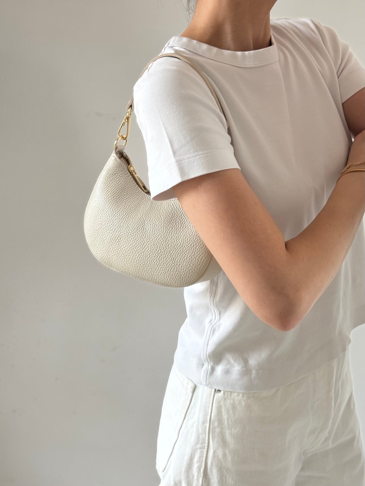 Borsa a spalla Luna - misura piccola, con tracolla lunga