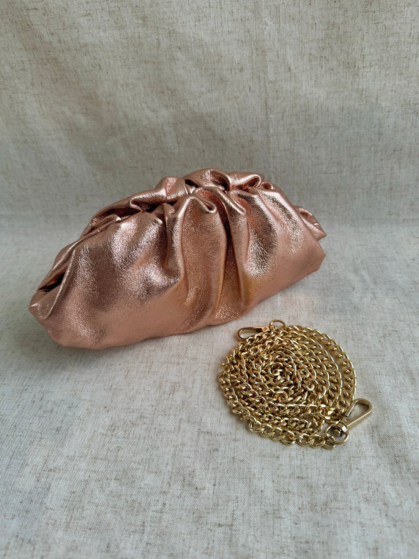 Pochette Claudia - misura piccola, tracolla in catena