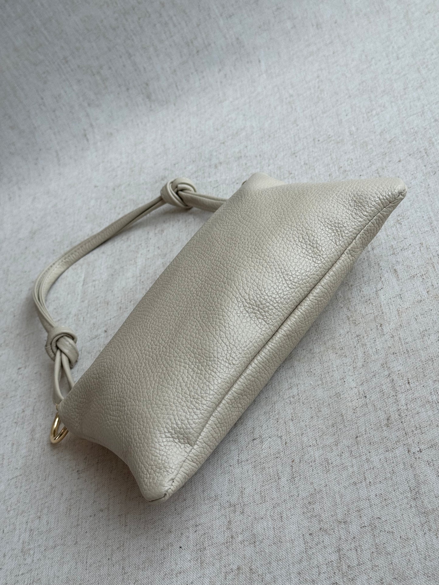Borsa a spalla Agata - misura piccola, con tracolla lunga