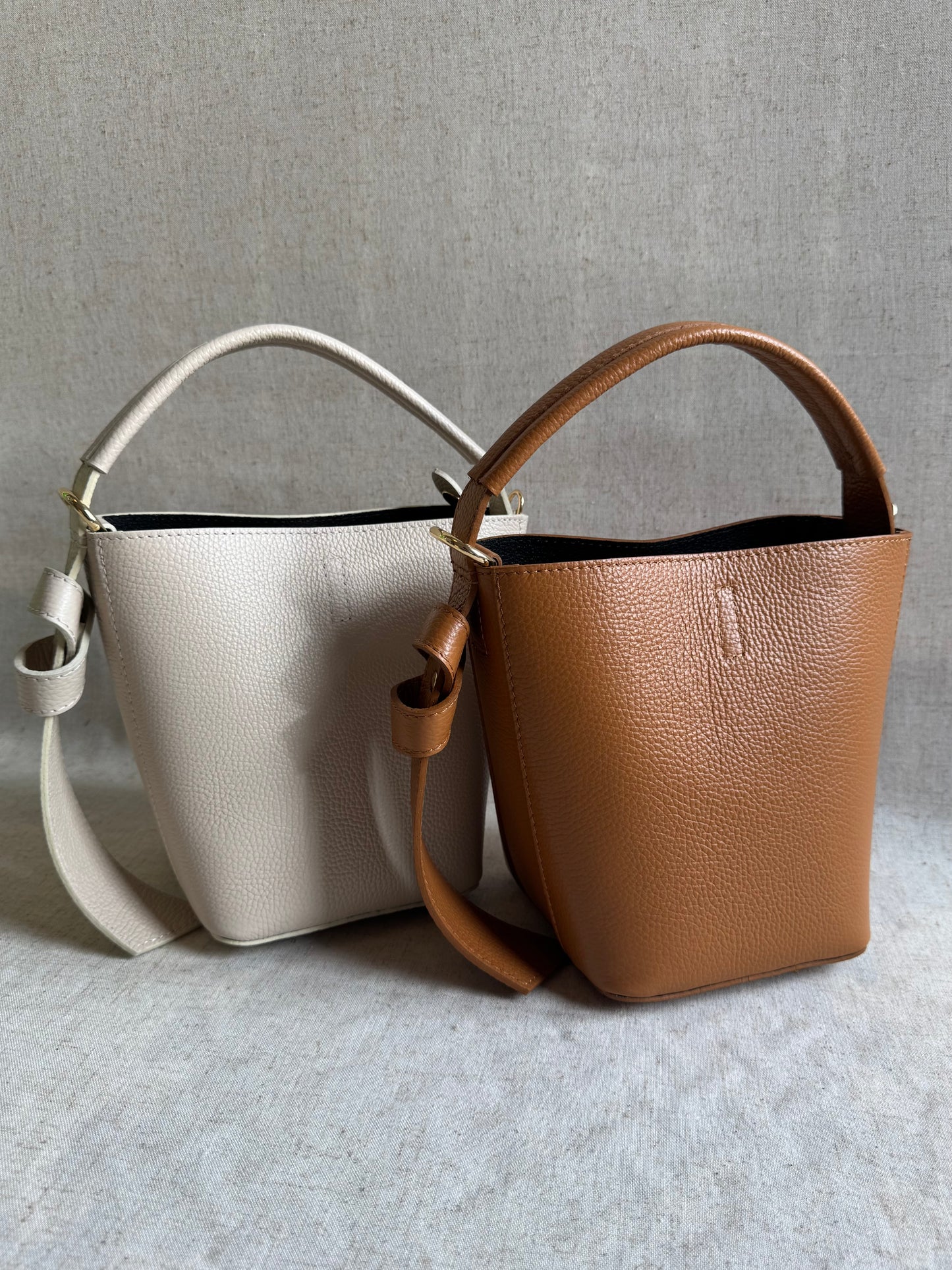Borsa secchiello Vittoria - con tracolla lunga e pochette