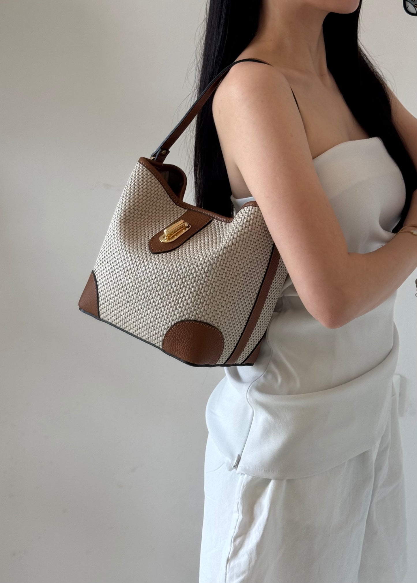 Borsa secchiello Linda - misura grande, con tracolla lunga