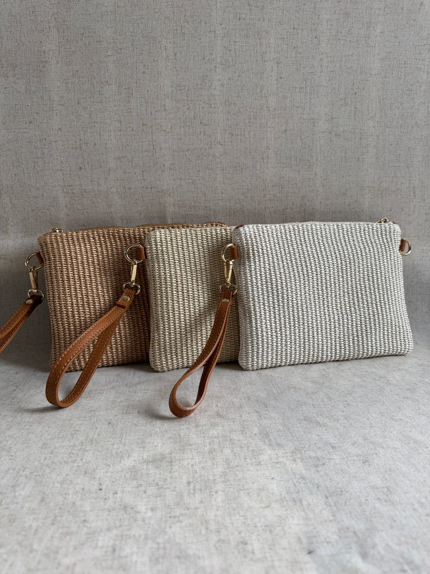 Pochette a mano Letizia - con tracolla lunga